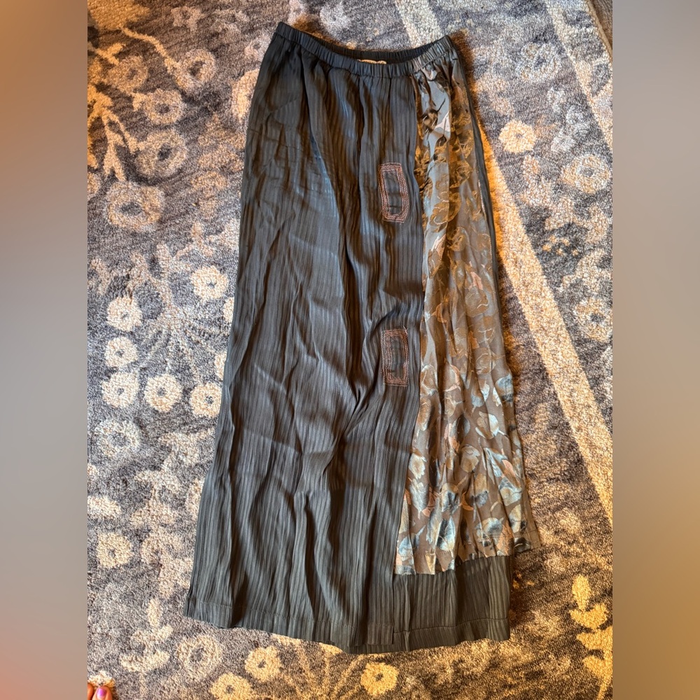 Vintage Donna Jessica Blue and Gray Patterned Layered Midi Skirt